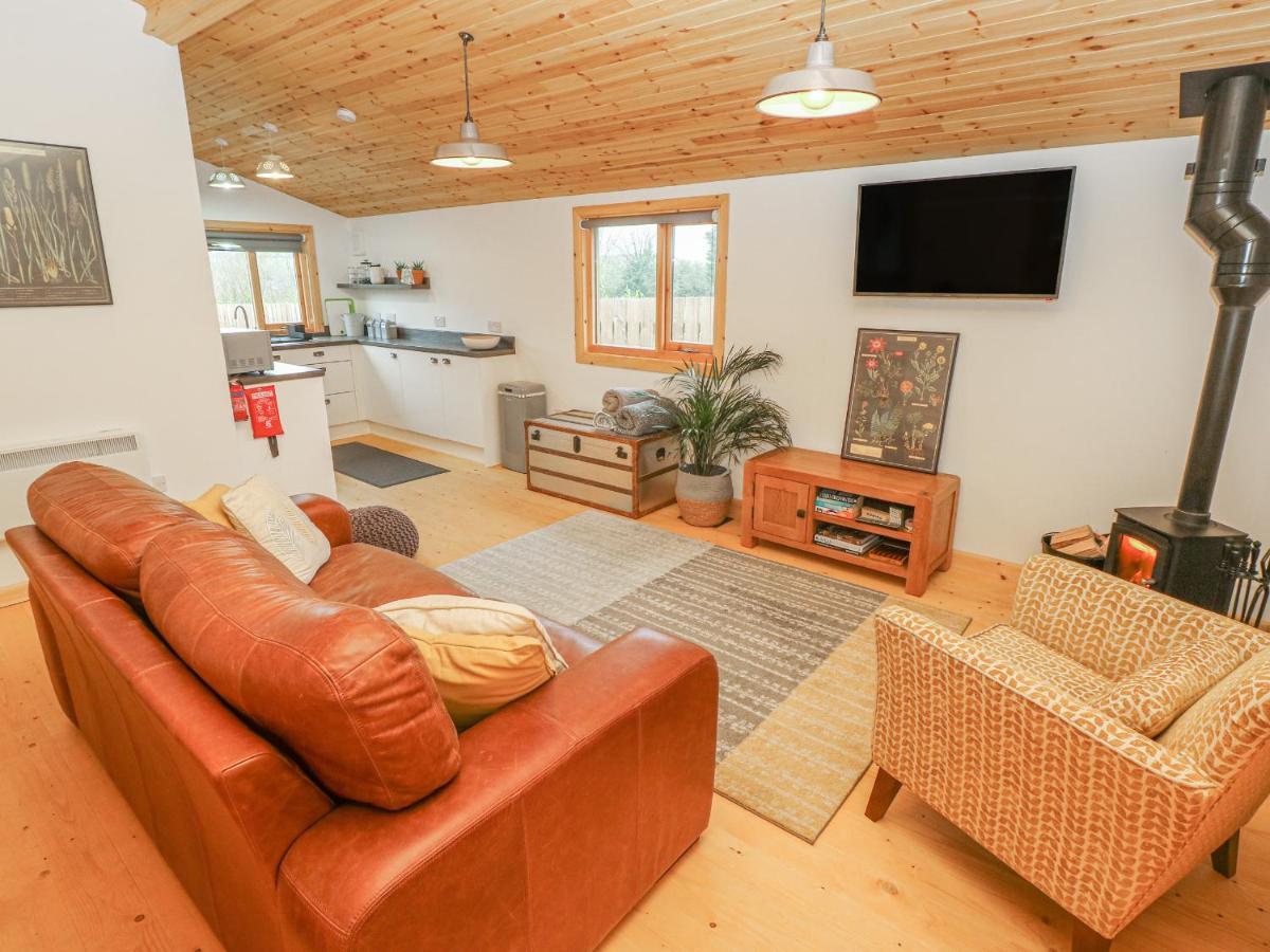 Willow Lodge Tenby Ngoại thất bức ảnh